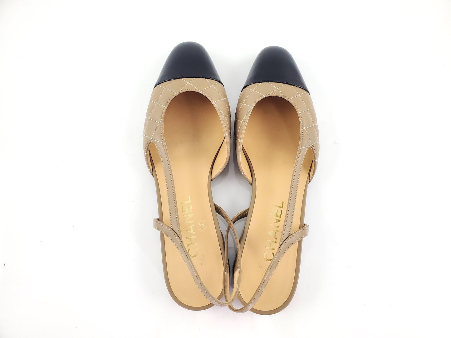 New CHANEL 22A Bi Color Beige Black Patent Slingbacks 39