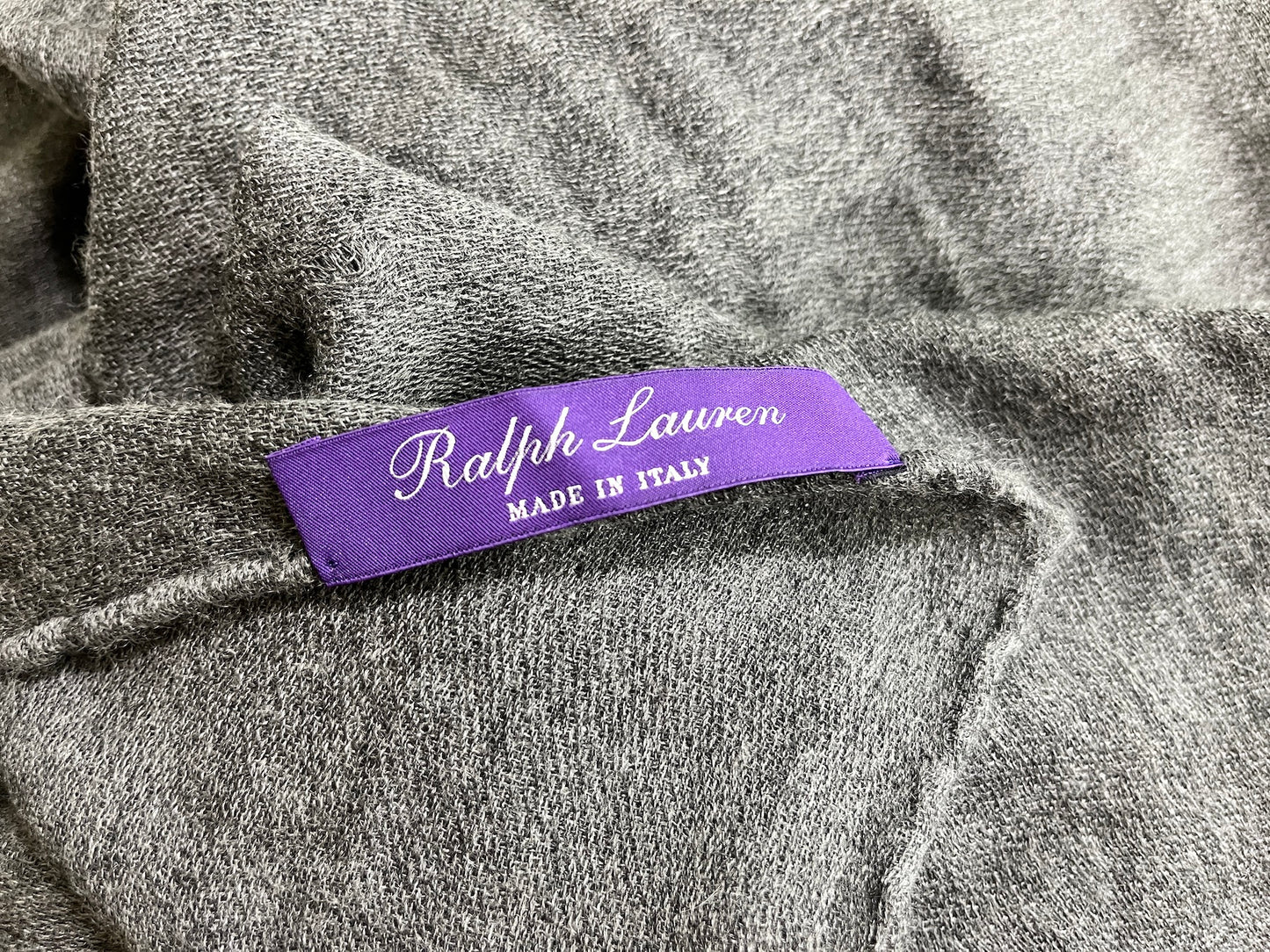 Ralph Lauren Purple Label Cashmere Gray Rectangular Scarf