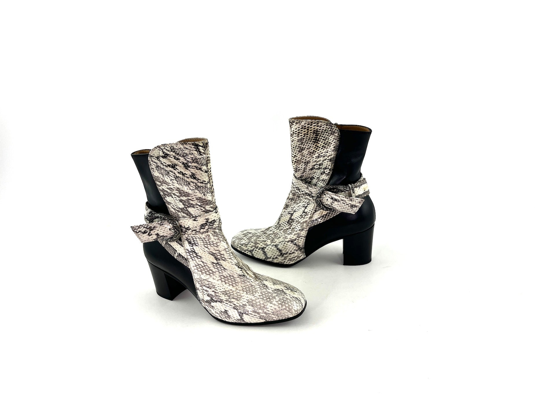 GUCCI Dionysus Snakeskin Black White Boots 38.5 8.5