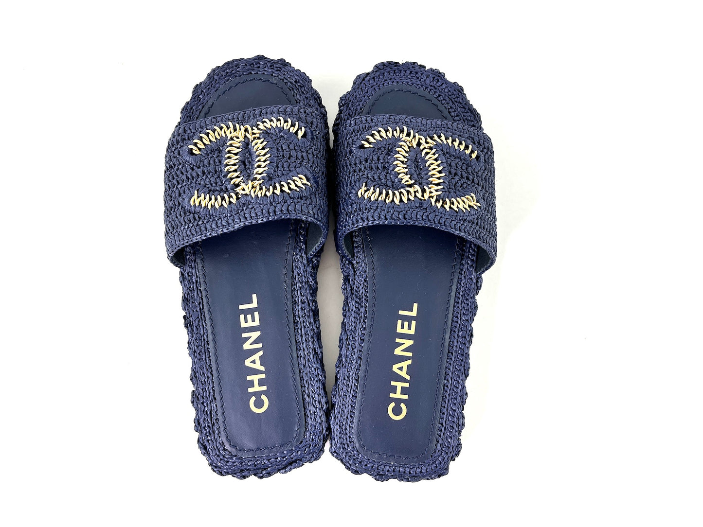 CHANEL 2021 Raffia Navy CC Logo Slip On Espadrille Sandals 38 7.5