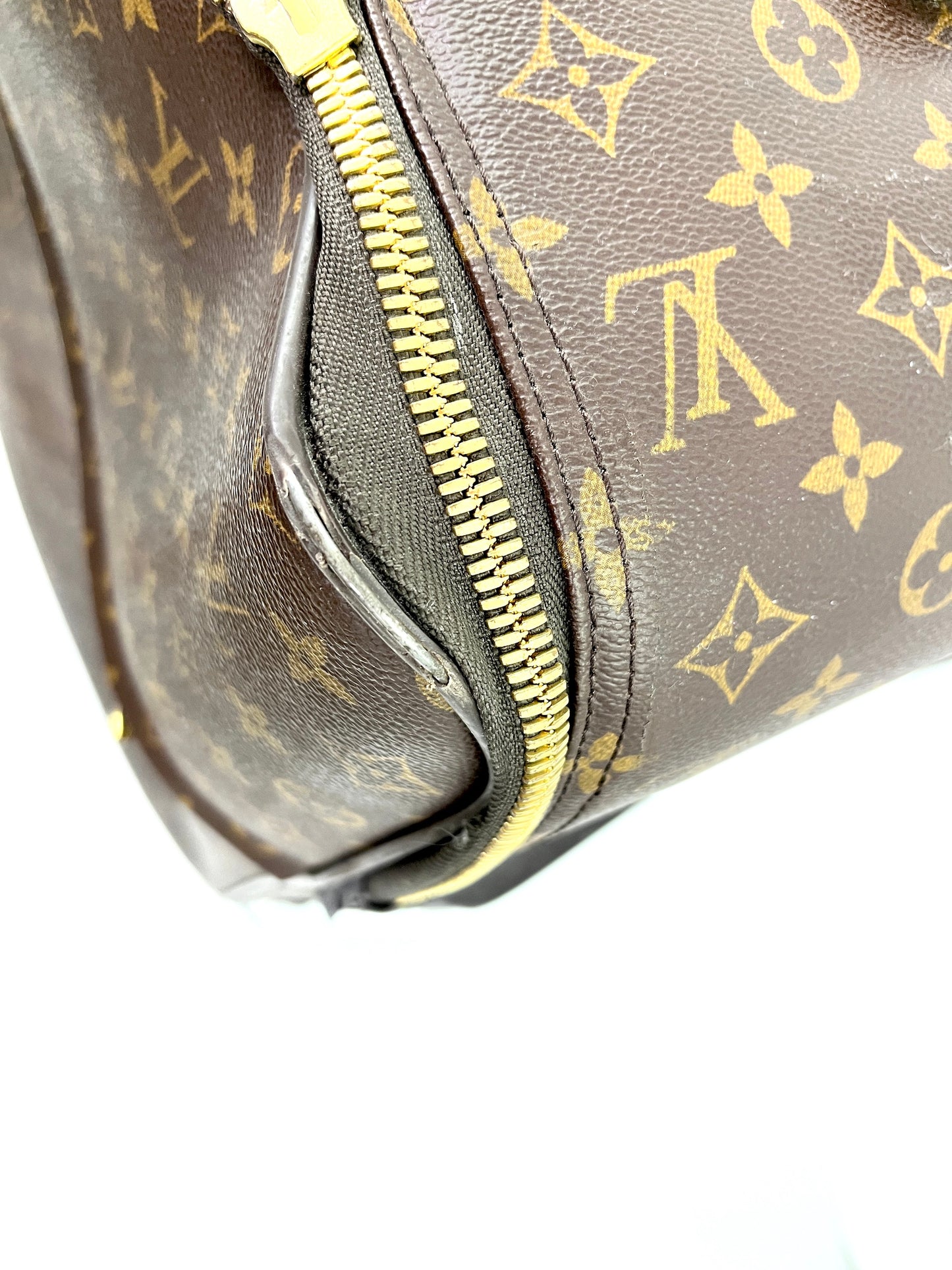 Vintage Louis Vuitton 2005 Monogram Pegase 70 Suitcase