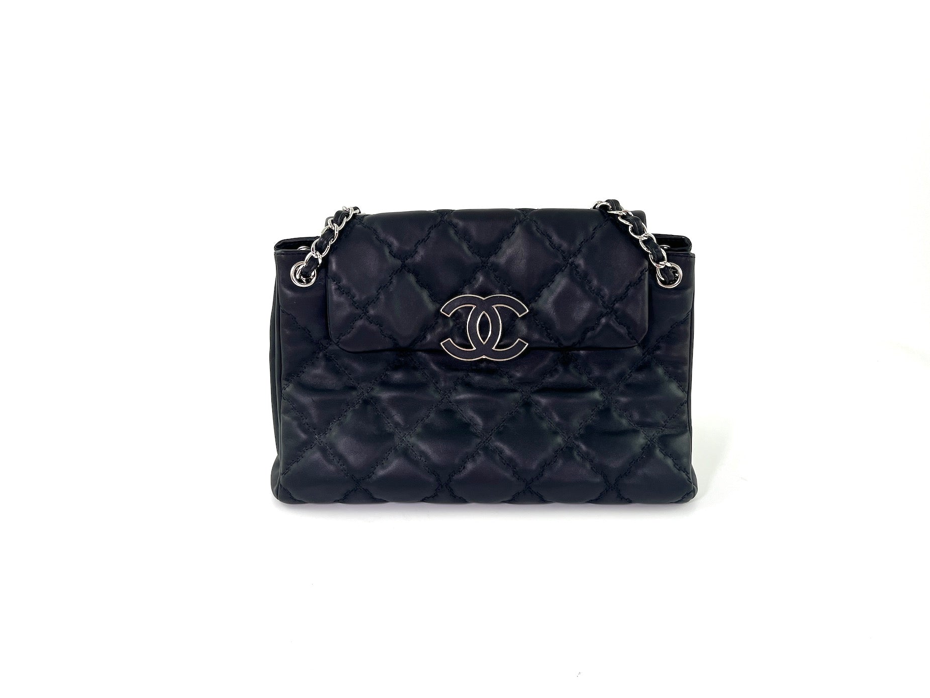 CHANEL Double Stitch Hamptons Black Quilted Calfskin Shopping Tote Bag