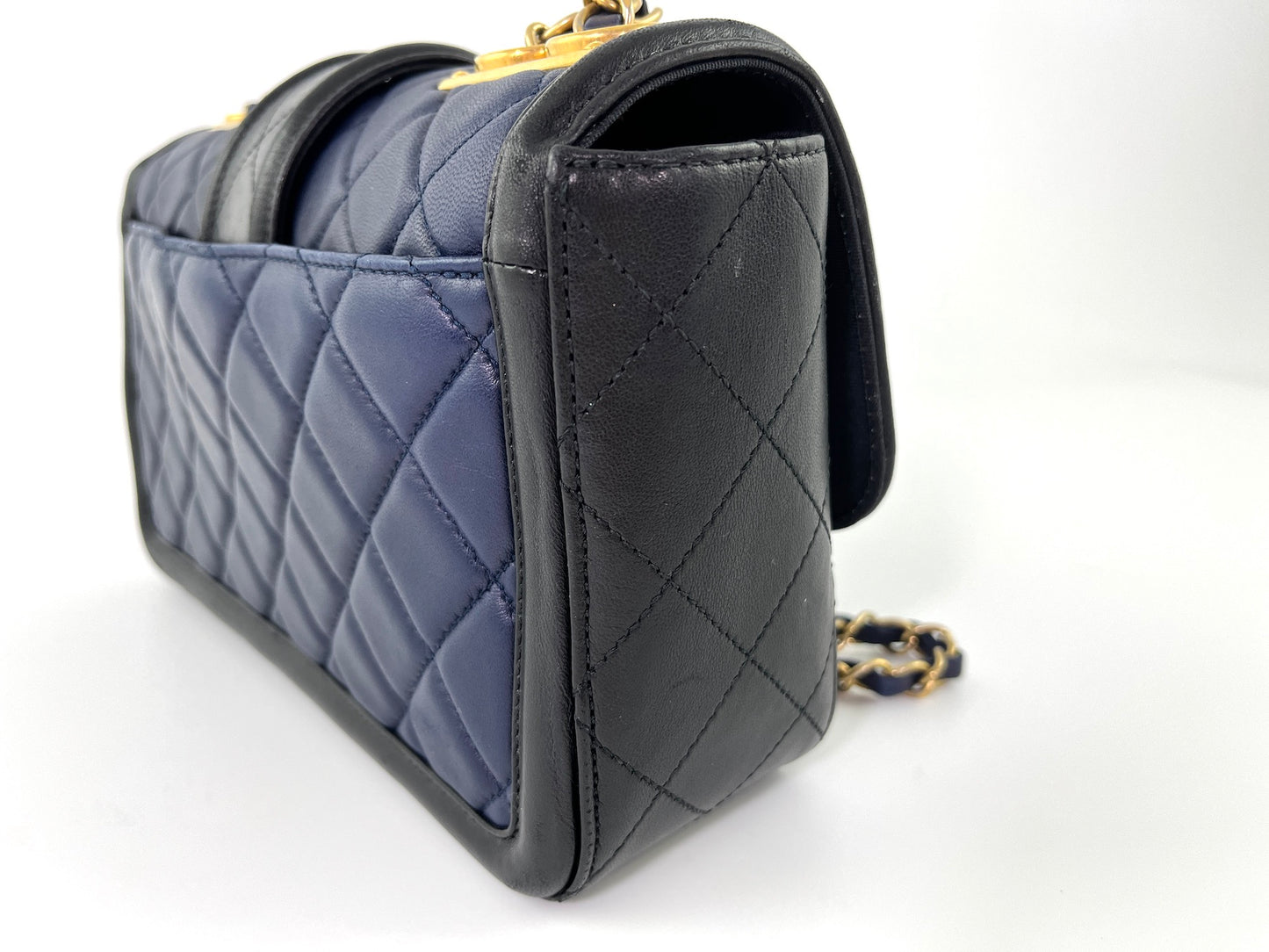 CHANEL Elegant CC Navy Black Quilted Flap Bag